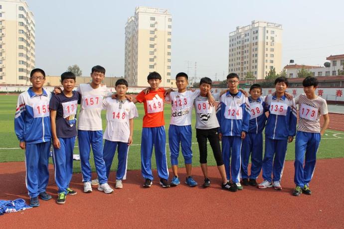 诸城市龙都初级中学