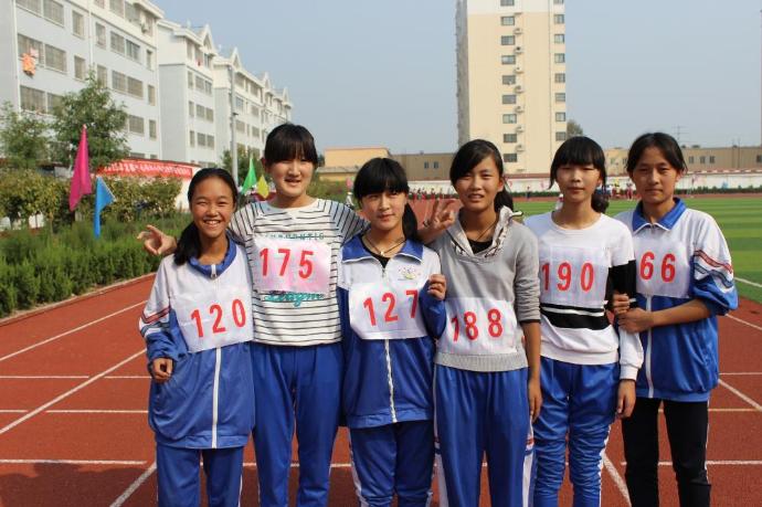 诸城市龙都初级中学